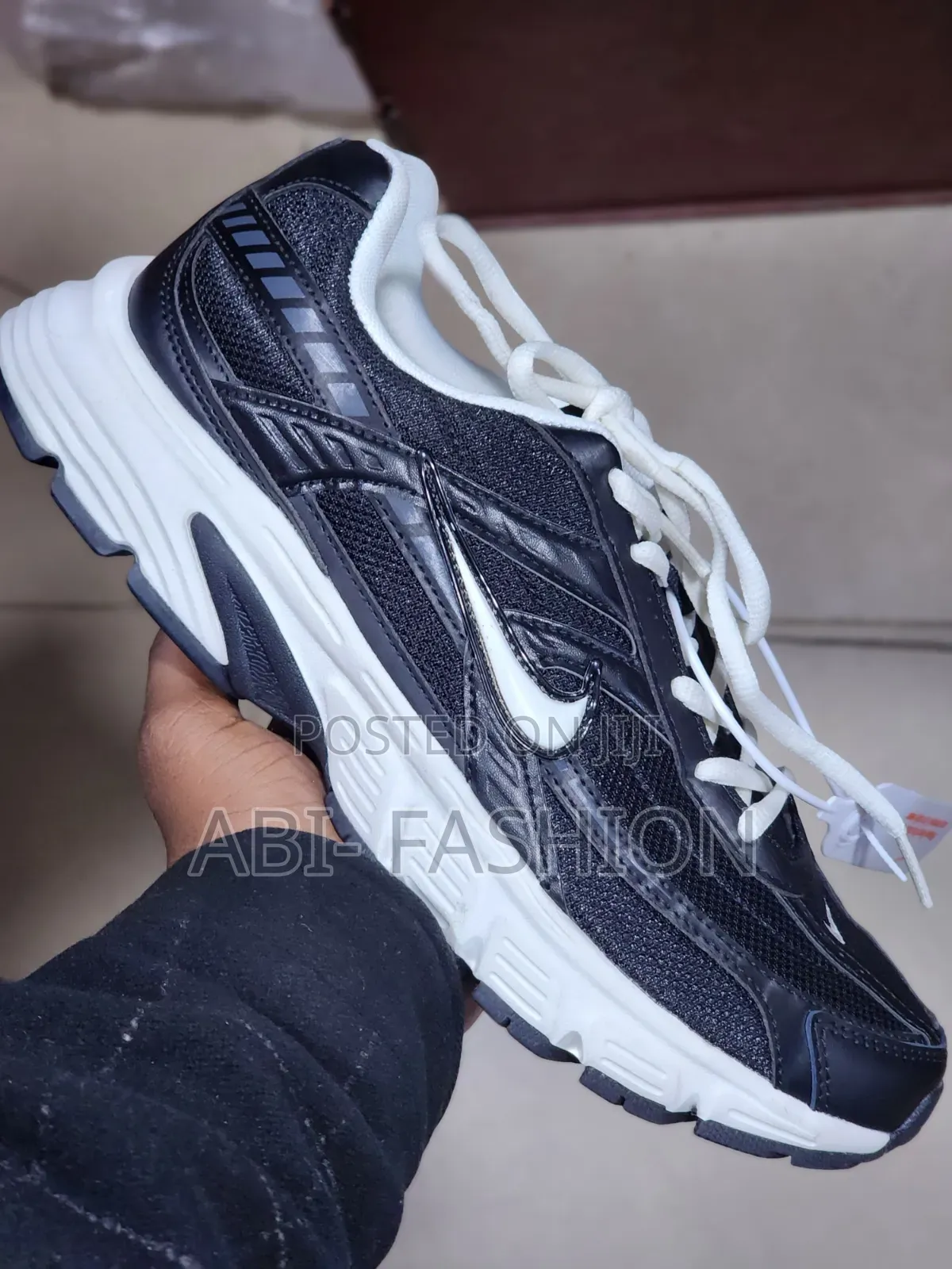 Nike Initiator Black Premium Quality