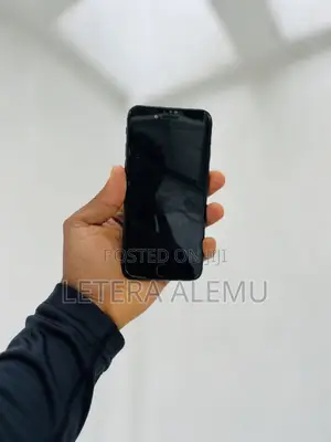 Apple iPhone 8 64 GB Black