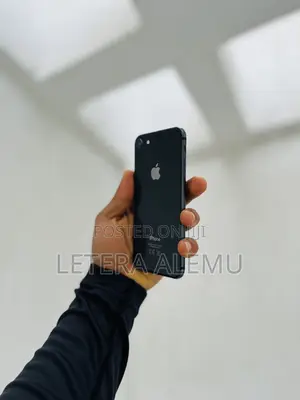 Apple iPhone 8 64 GB Black