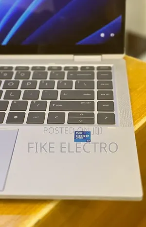 New Laptop HP EliteBook 1040 G8 16GB Intel Core i7 SSD 512GB