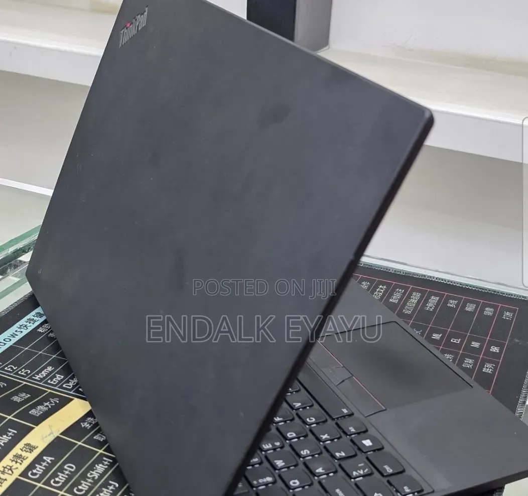 New Laptop Lenovo ThinkPad T490s 16GB Intel Core i5 SSD 256GB