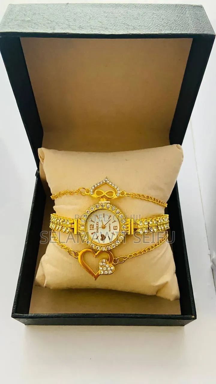 Golden Watch With Braclet