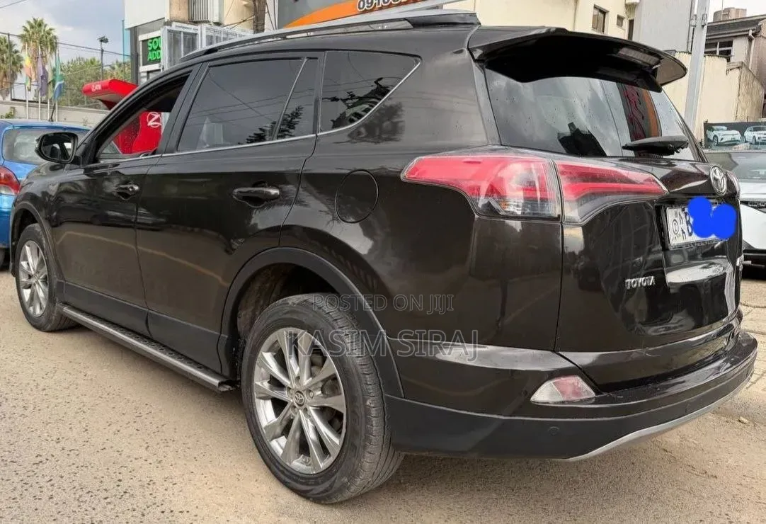Toyota RAV4 2018 Gray