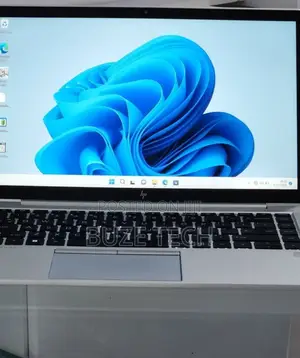 New Laptop HP EliteBook 845 G8 16GB AMD Ryzen 5 SSD 512GB