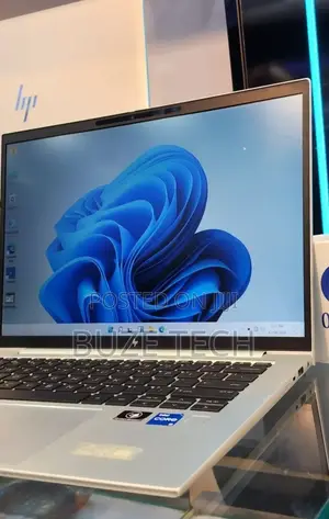 New Laptop HP EliteBook 840 G9 16GB Intel Core i5 SSD 512GB