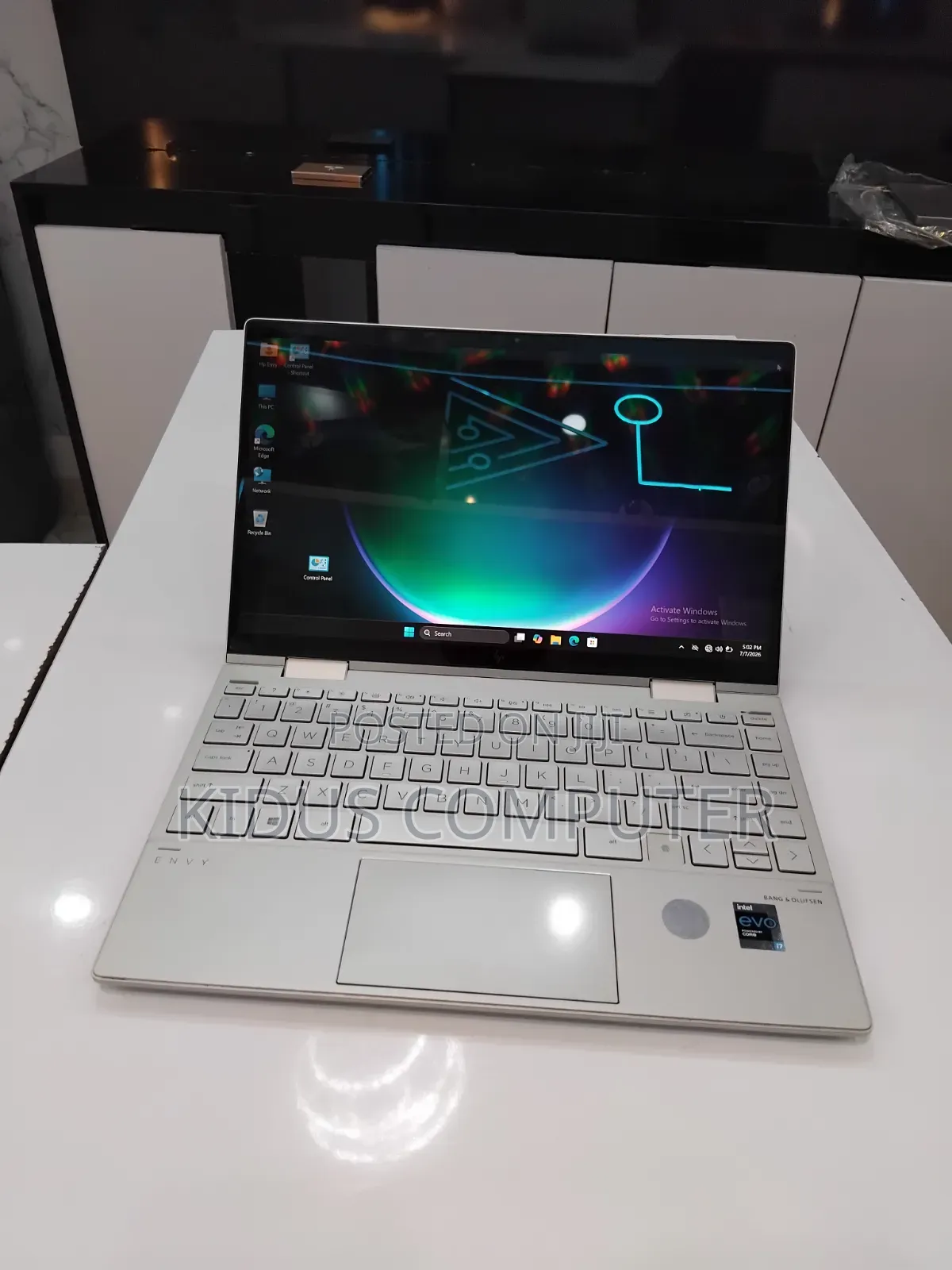 New Laptop HP Envy x360 8GB Intel Core i7 SSD 512GB
