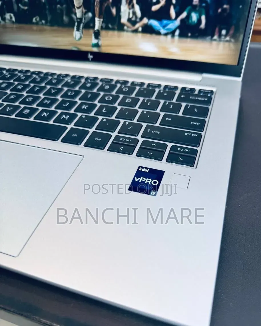 New Laptop HP EliteBook 840 G9 16GB Intel Core i7 SSD 512GB