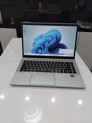 New Laptop HP EliteBook 840 G8 16GB Intel Core i5 SSD 512GB