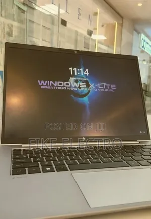 New Laptop HP ZBook Firefly 14 G10 16GB Intel Core i7 SSD 512GB