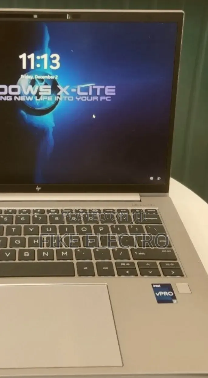 New Laptop HP ZBook Firefly 14 G10 16GB Intel Core i7 SSD 512GB