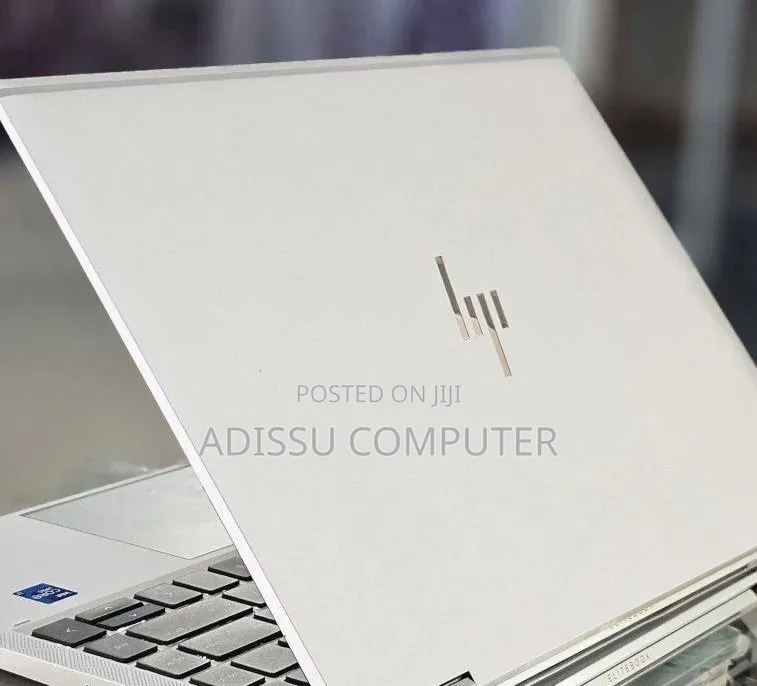 New Laptop HP EliteBook 1040 G8 16GB Intel Core i7 SSD 512GB