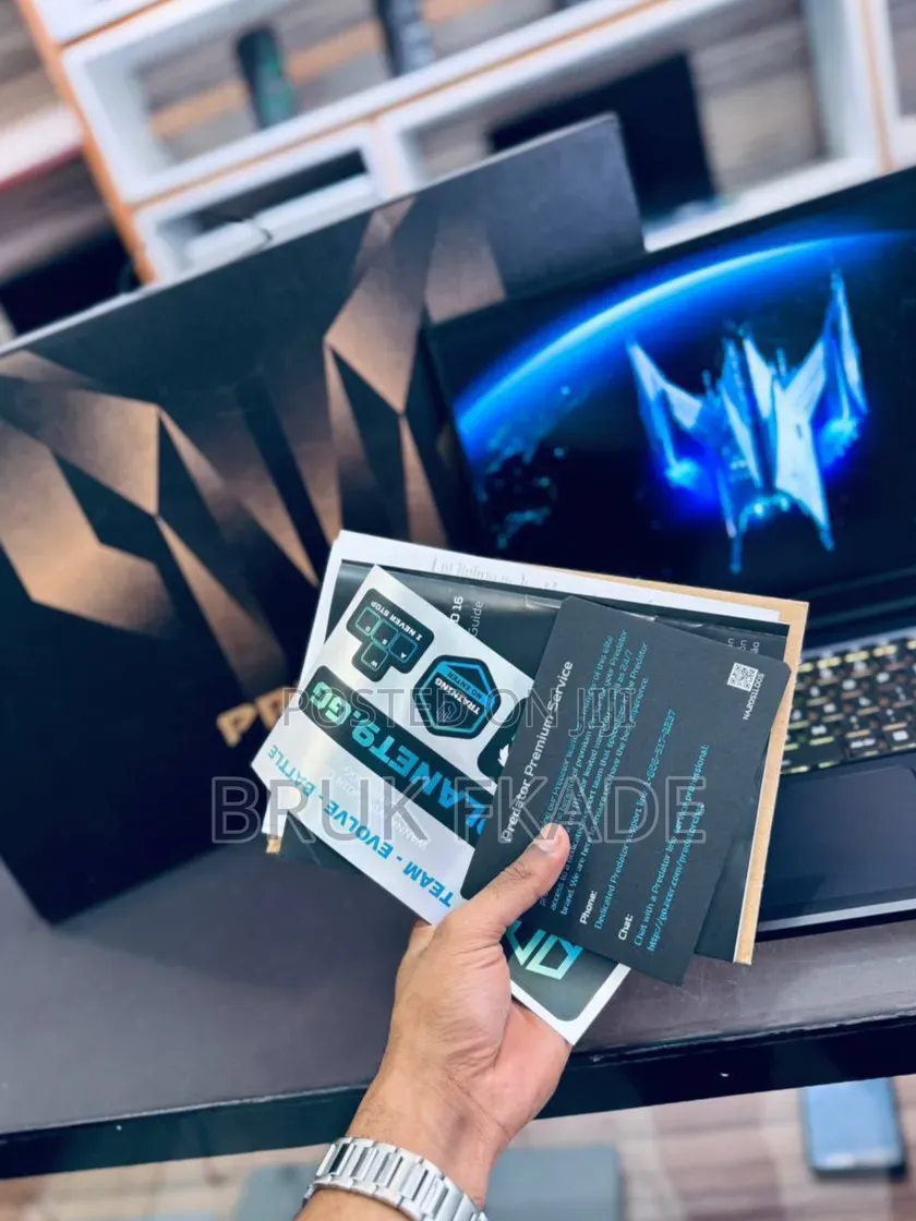 New Laptop Acer Predator Helios Neo 16 16GB Intel Core i9 SSD 1T