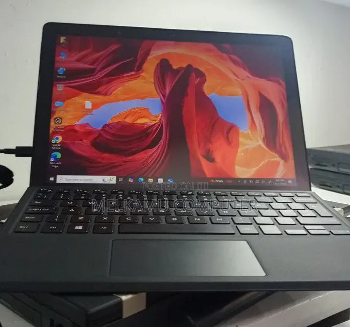 New Laptop Dell Latitude 5290 2-in-1 8GB Intel Core i5 SSD 256GB