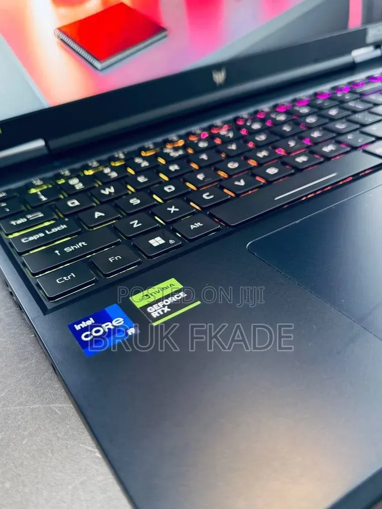 New Laptop Lenovo Lrgion 7i 32GB Intel Core Ultra 9 SSD 1T