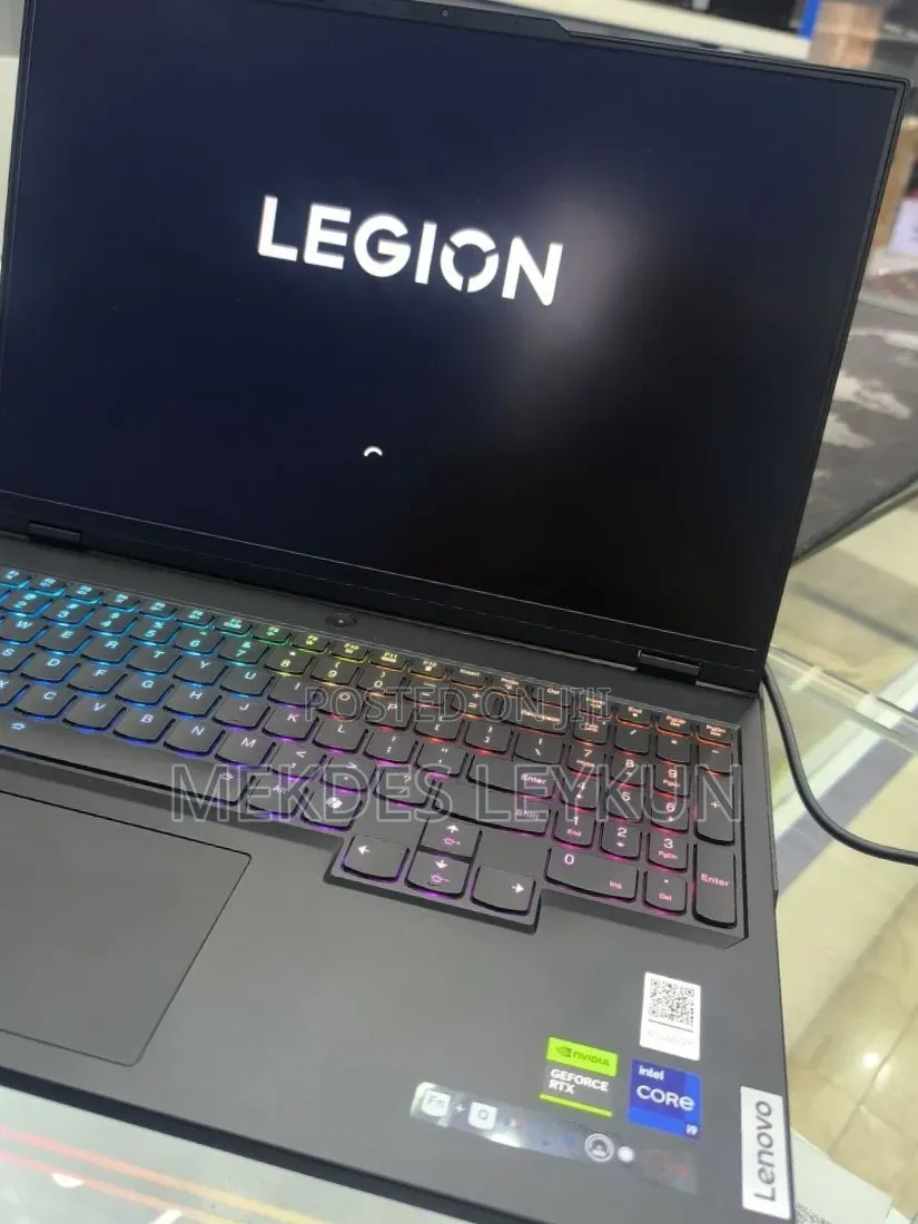New Laptop Lenovo Legion 7 32GB Intel Core i9 SSD 1T
