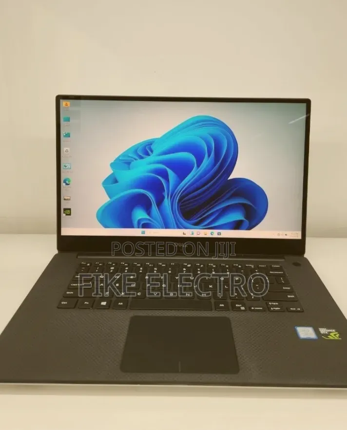 New Laptop Dell XPS 15 16GB Intel Core i7 SSD 512GB