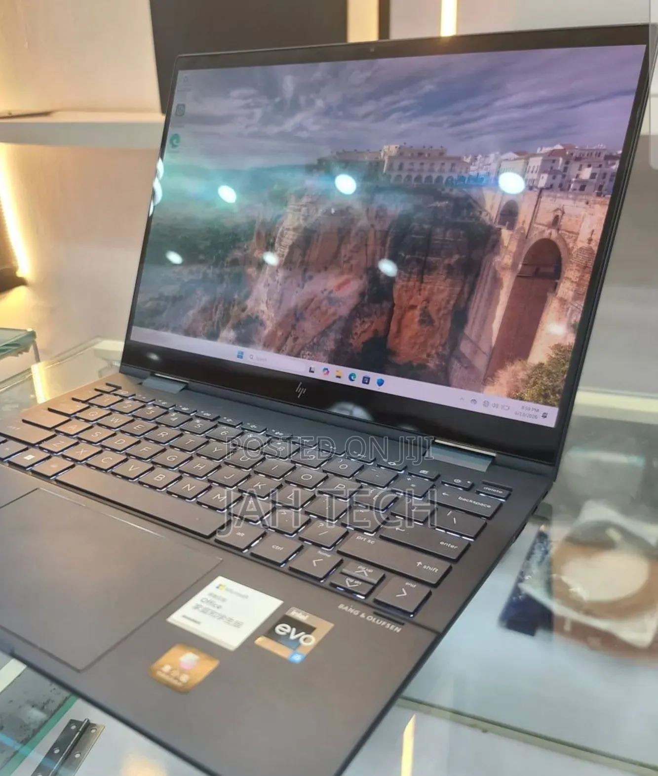 New Laptop HP Envy x360 16GB Intel Core i5 SSD 512GB
