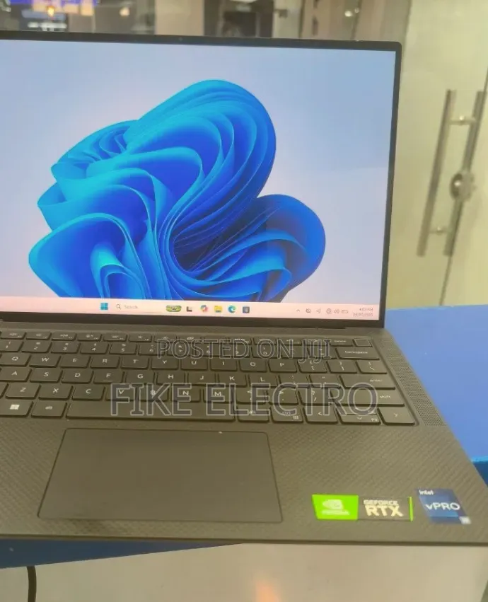 New Laptop Dell Precision 5480 32GB Intel Core i9 SSD 512GB