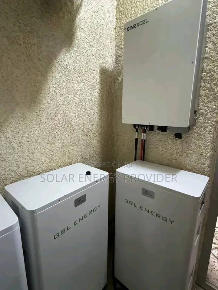 30kw Solar Panel Invertor and Lithium Ion Batteries