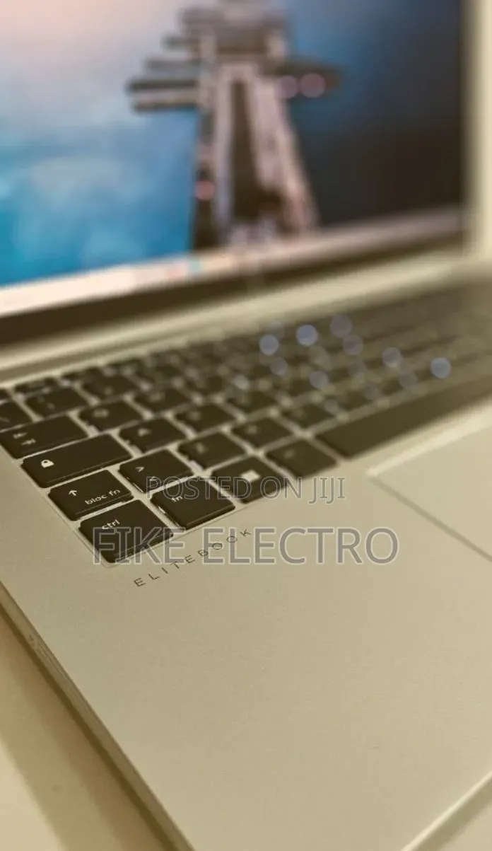 New Laptop HP EliteBook 840 G11 16GB Intel Core Ultra 7 SSD 512GB