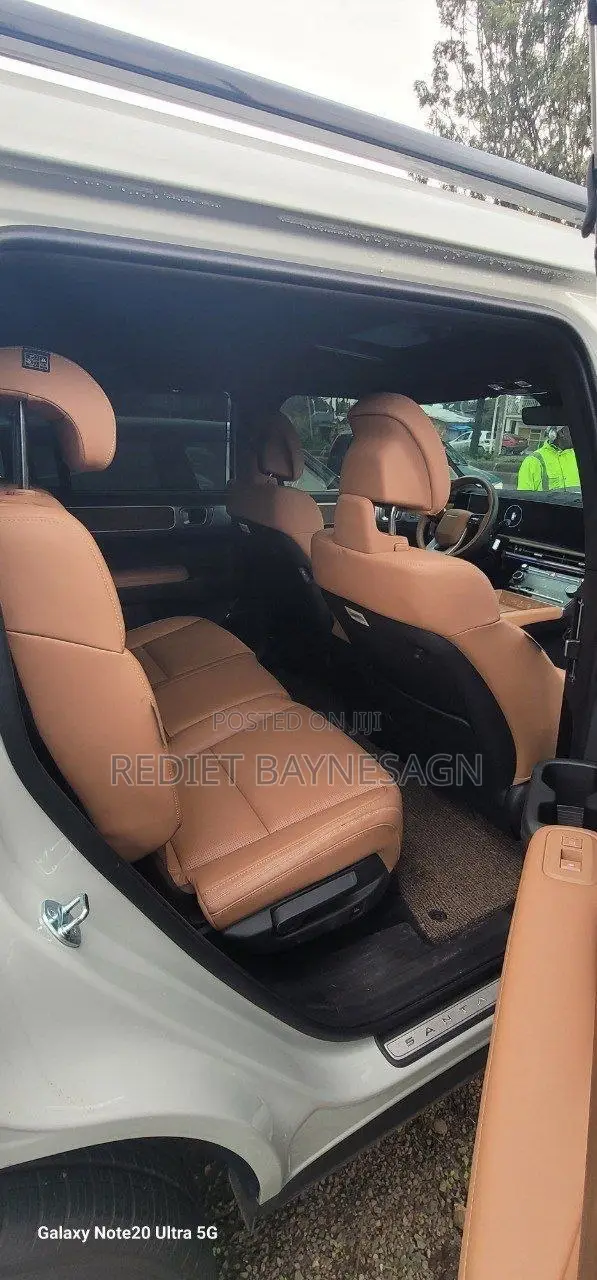 New Hyundai Santa Fe 2025 Ivory