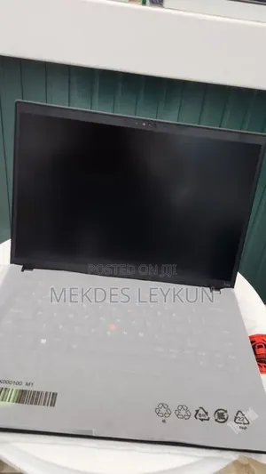 New Laptop Lenovo ThinkPad T14s G4 16GB Intel Core i7 SSD 512GB