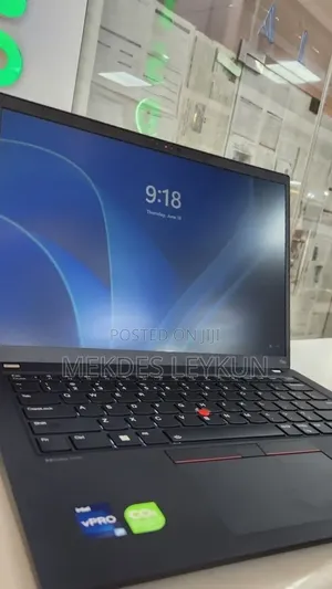 New Laptop Lenovo ThinkPad T14s G4 16GB Intel Core i7 SSD 512GB