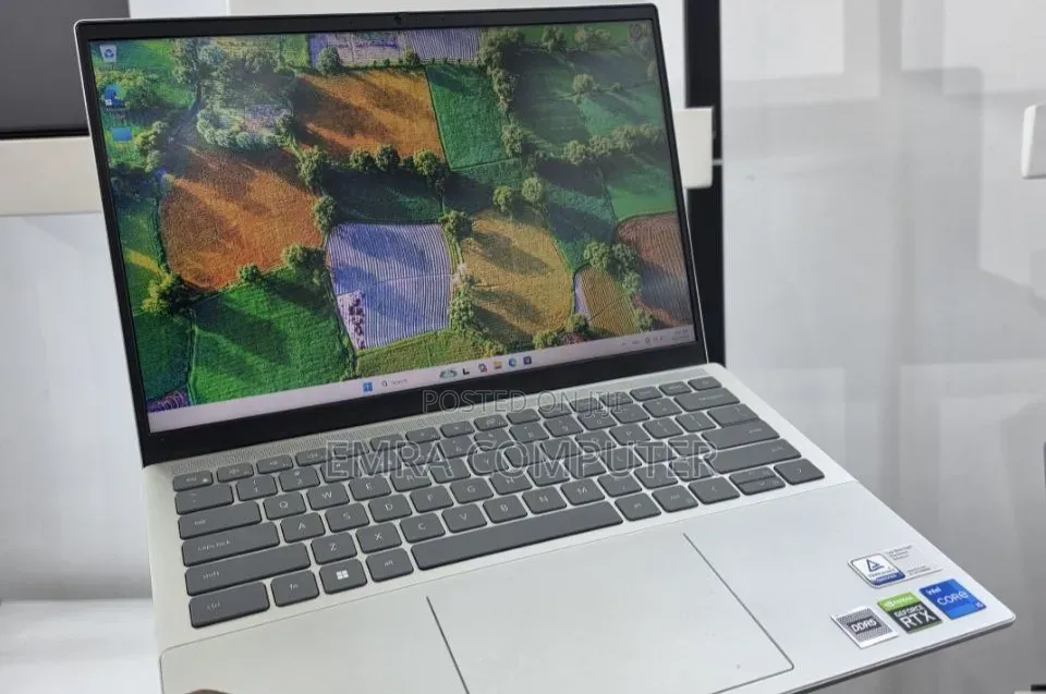 New Laptop Dell 16GB Intel Core i5 SSD 512GB