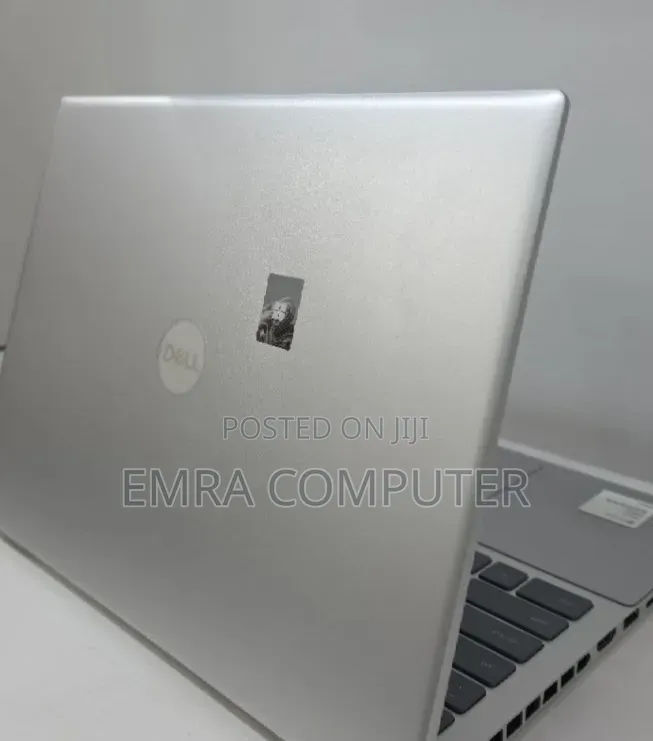 New Laptop Dell 16GB Intel Core i5 SSD 512GB