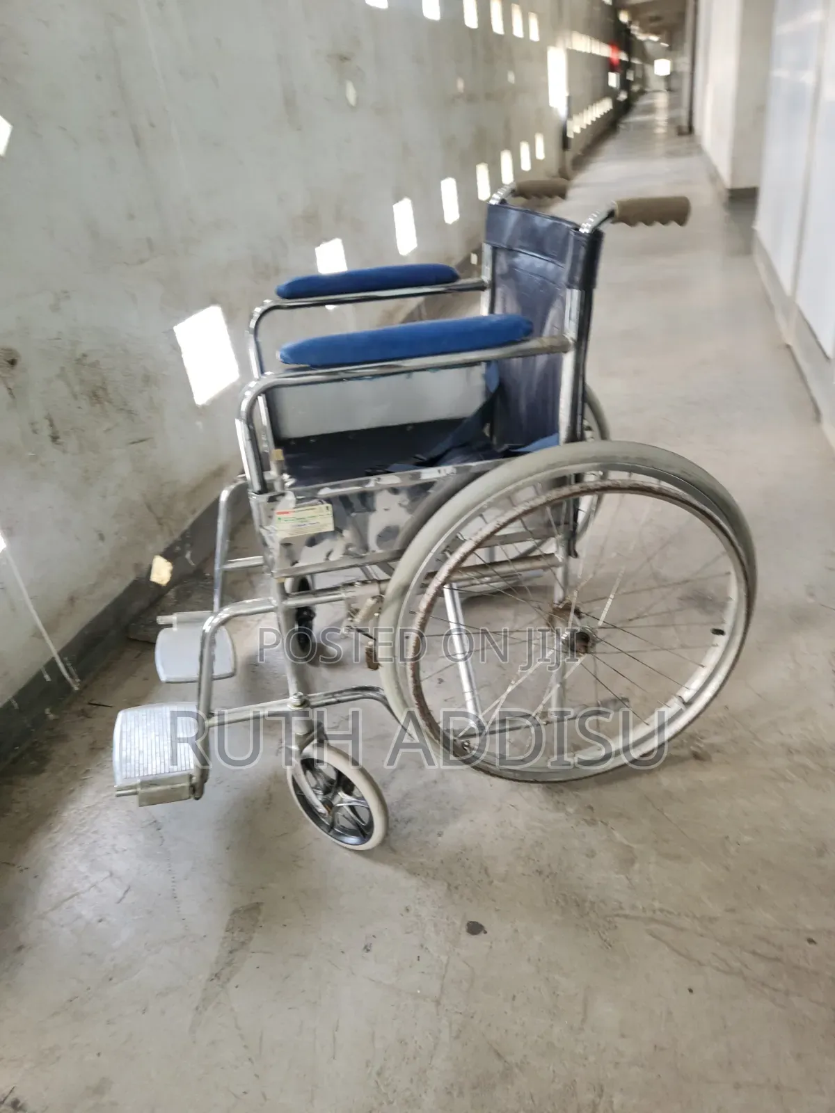 Uphealthy Chrome Plated Foldable Basic Wheelchair Uh809 Wheelchair