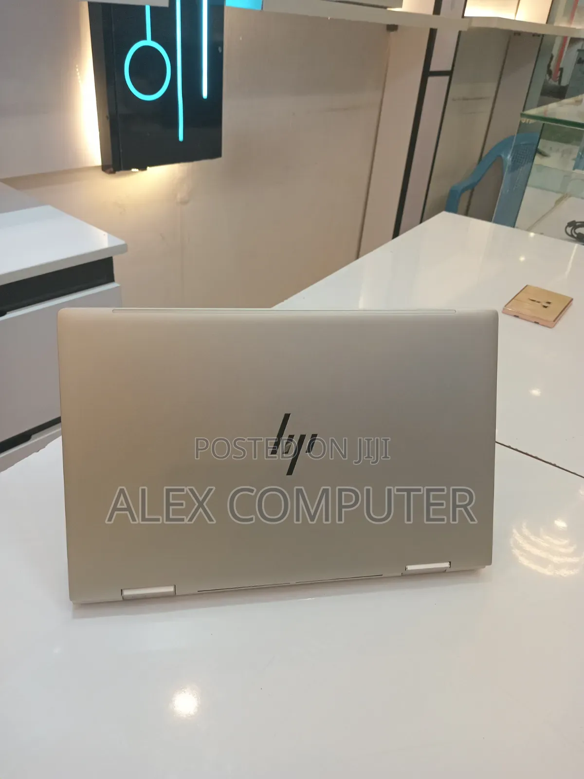 New Laptop HP Envy x360 8GB Intel Core i7 SSD 512GB