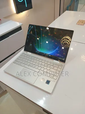 New Laptop HP Envy x360 8GB Intel Core i7 SSD 512GB
