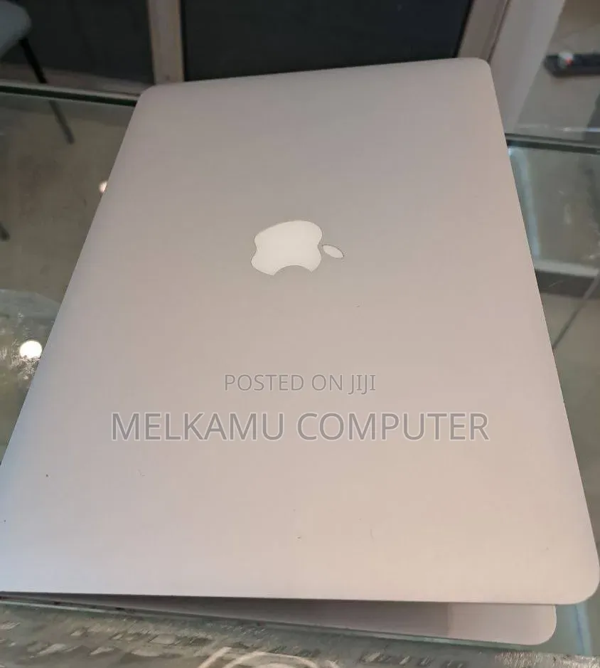 New Laptop Apple MacBook Air 2017 8GB Intel Core i5 SSD 128GB