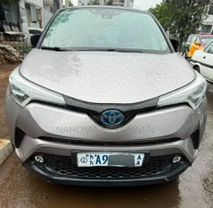Toyota C-HR 2017 Silver