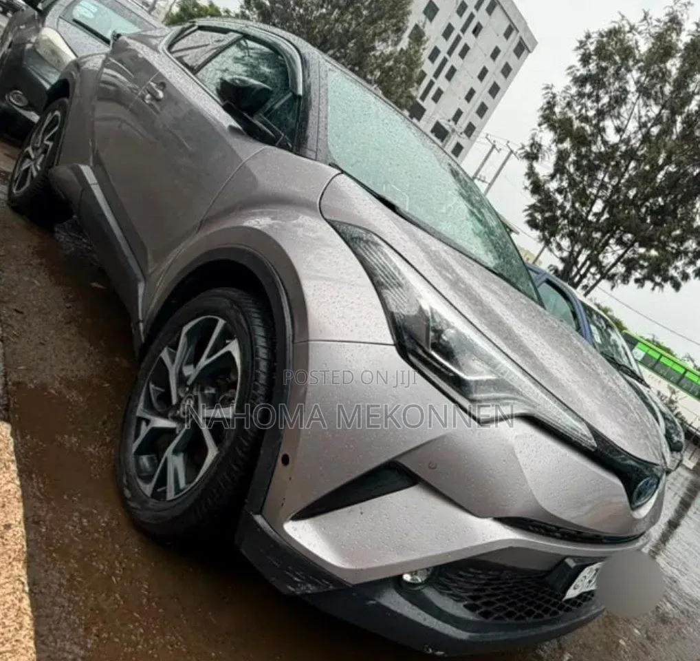 Toyota C-HR 2017 Silver