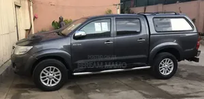 Toyota Hilux 2015
