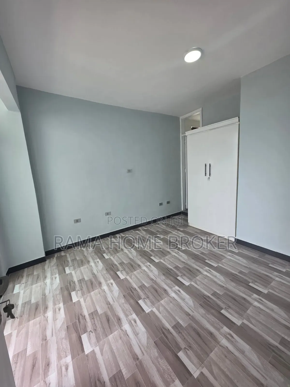 Furnished 3bdrm Condo in 40/60 ኮንዶሚኒየም, Yeka for sale