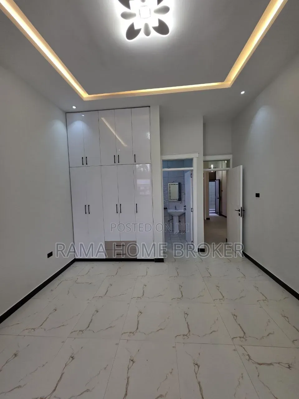 Furnished 3bdrm Condo in አያት ጣፎ ኮንዶሚኒየም, Yeka for sale
