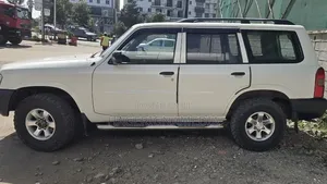 Nissan Patrol 2006 White