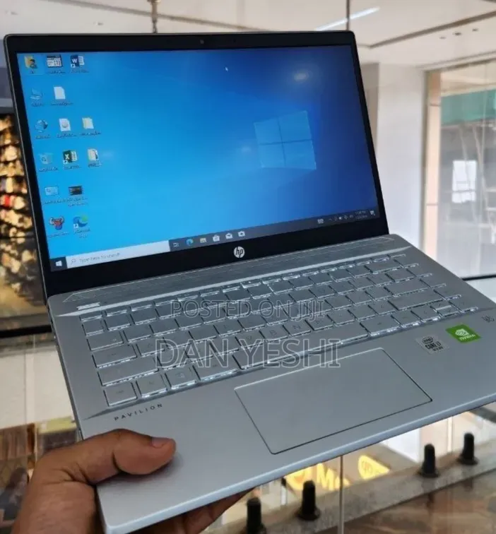 New Laptop HP Pavilion 15 16GB Intel Core i7 SSD 512GB