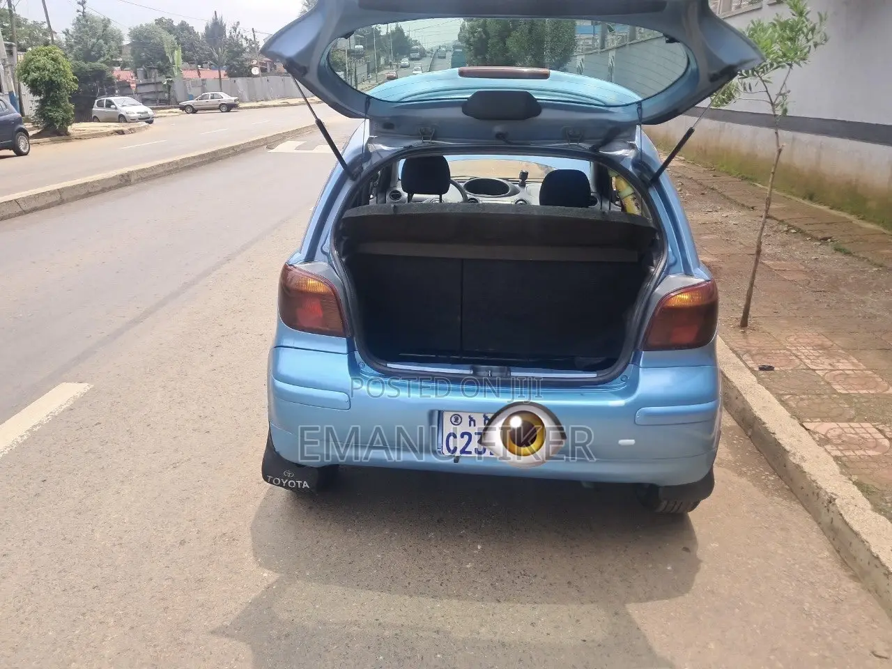 Toyota Vitz 2002 Blue