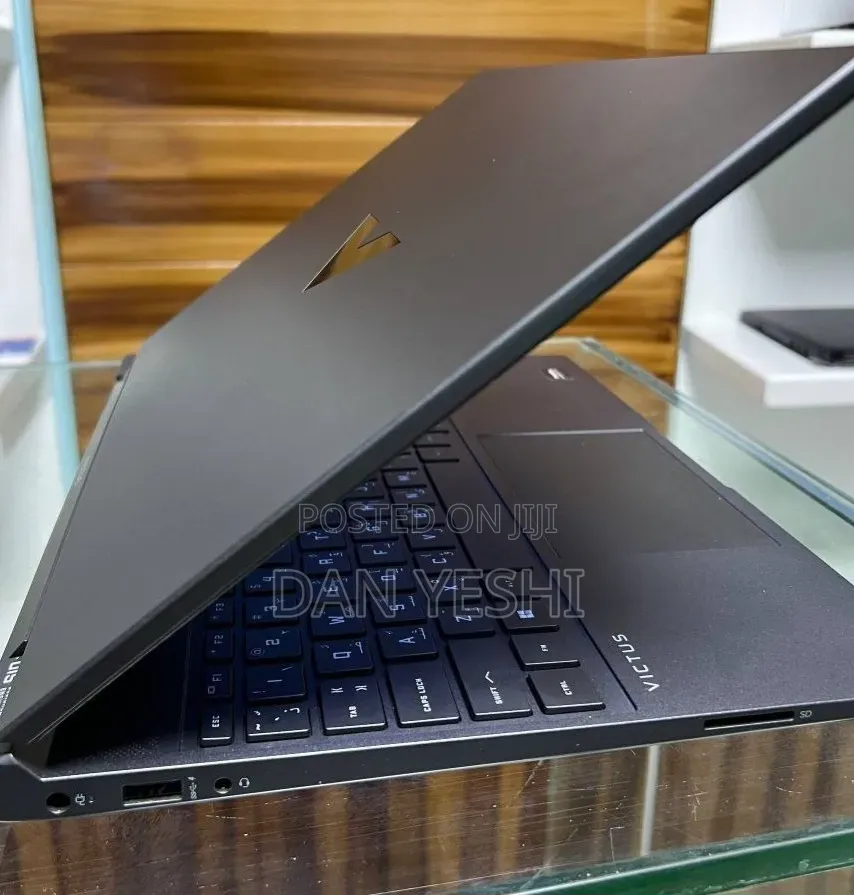 New Laptop HP Victus 15 16GB Intel Core i5 SSD 512GB
