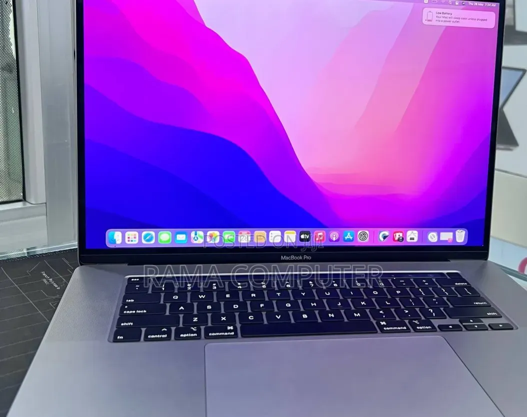 New Laptop Apple MacBook Pro 2019 32GB Intel Core i9 SSD 512GB
