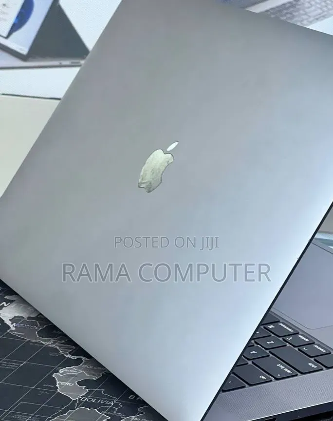 New Laptop Apple MacBook Pro 2019 32GB Intel Core i9 SSD 512GB
