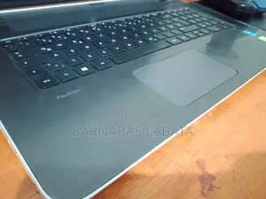 Laptop HP Pavilion 17 8GB Intel Core i7 HDD 1T