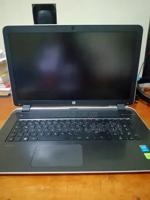 Laptop HP Pavilion 17 8GB Intel Core i7 HDD 1T