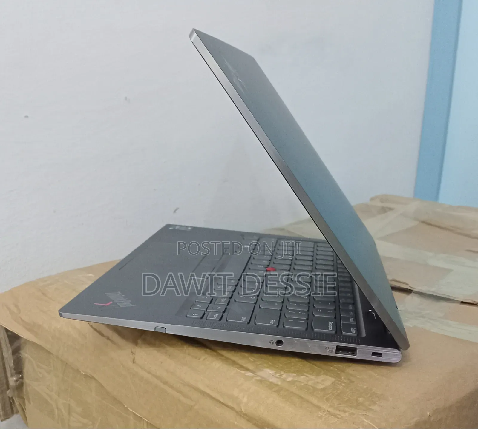 New Laptop Lenovo ThinkPad X1 Yoga 16GB Intel Core i7 SSD 512GB