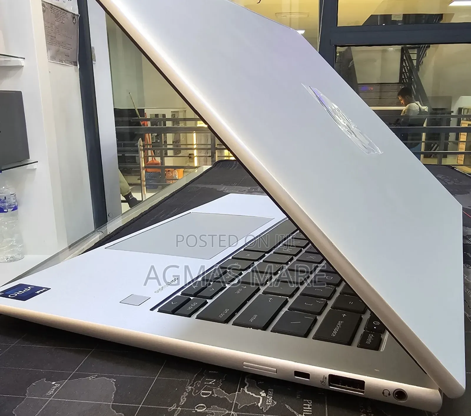 New Laptop HP EliteBook 840 G10 16GB Intel Core i7 SSD 512GB