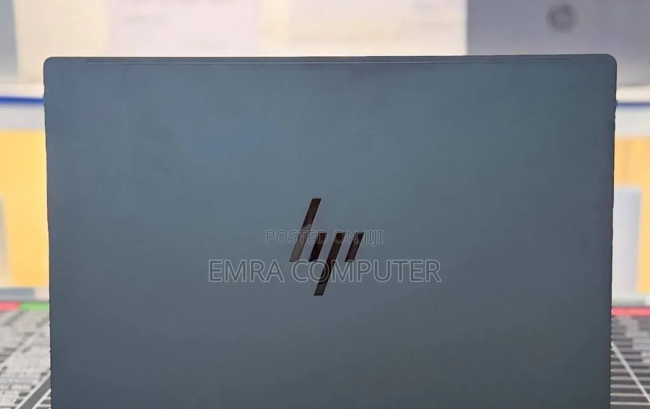 New Laptop HP 16GB Intel Core Ultra 7 SSD 1T
