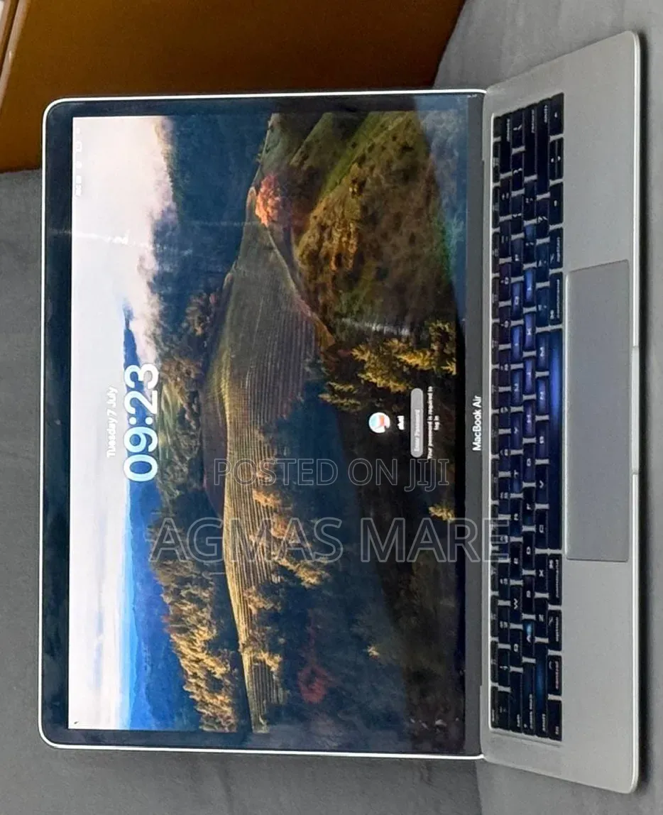 New Laptop Apple MacBook Air 2018 8GB Intel Core i5 SSD 128GB